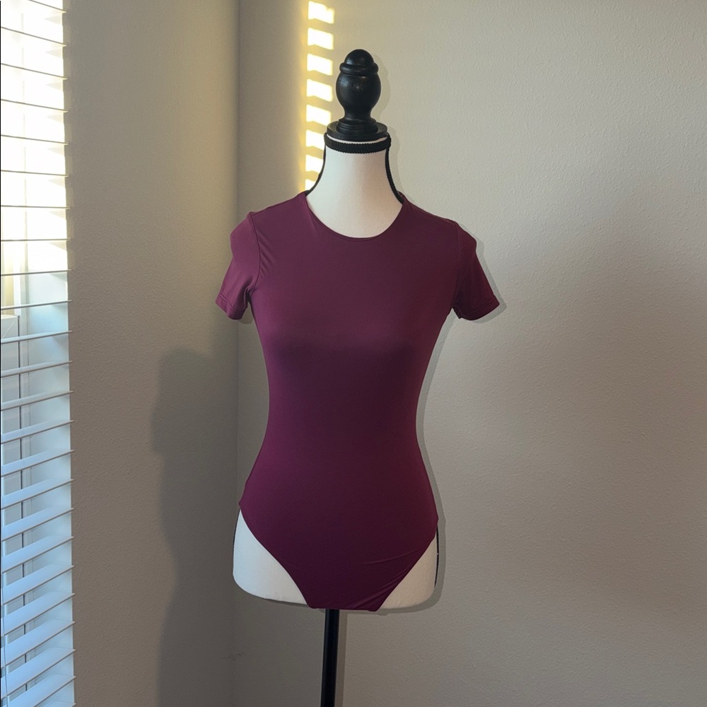 NWT Victoria’s Secret short sleeve bodysuit size small
